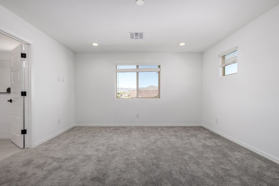 Representative unfurnished interior of a home built from the Winsor by Taylor Morrison in Allen Ranches Discovery Collection, Litchfield Park (Image 20).