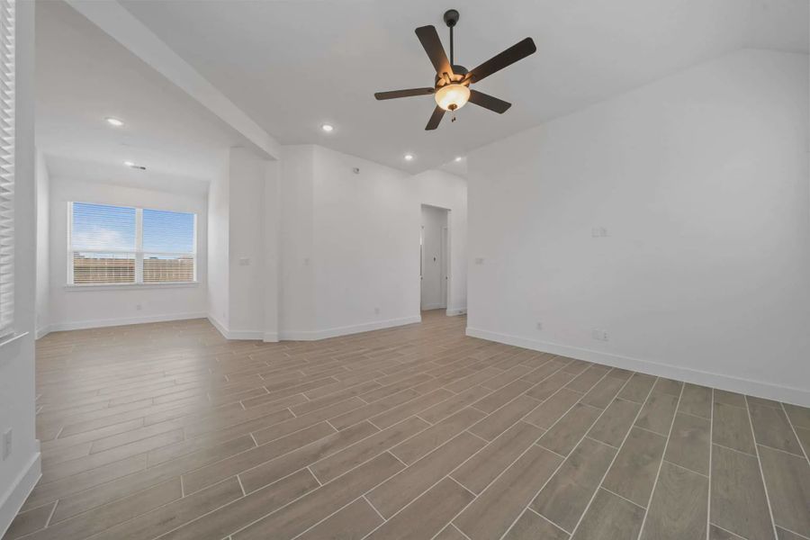 Representative unfurnished interior of a home built from the Augusta by Chesmar Homes in Riceland Alley Loads, Mont Belvieu (Image 17).