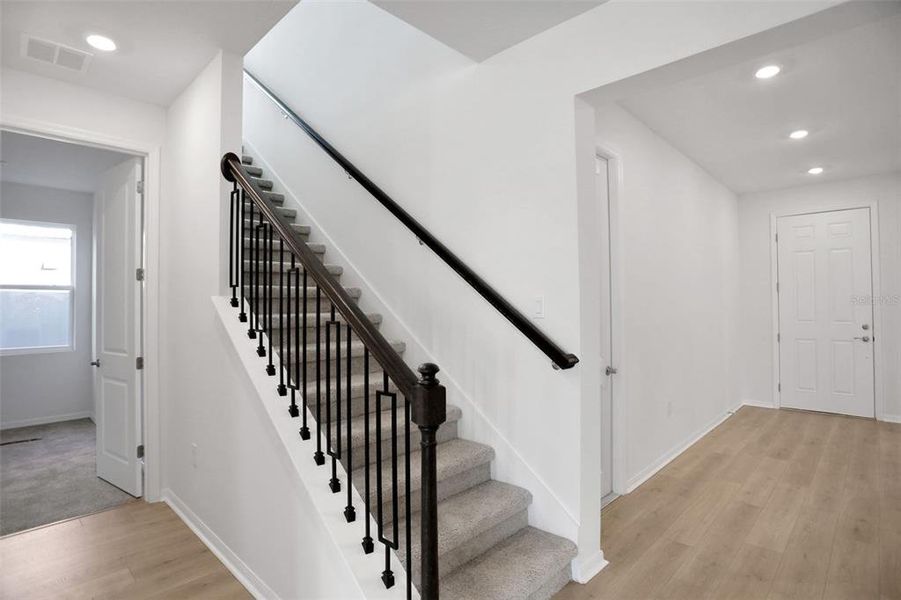 Spacious, unfurnished interior of a new home in Turnleaf, Punta Gorda (Image 27). Spacious, unfurnished interior of a new home in Turnleaf, Punta Gorda (Image 27).
