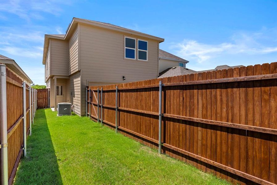 Exterior details and patio area of a home in , Fort Worth (Image 3).