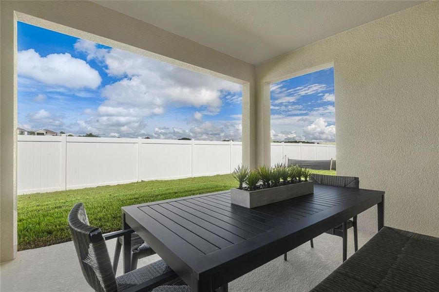Furnished interior view inside a new home in , Winter Haven (Image 7).