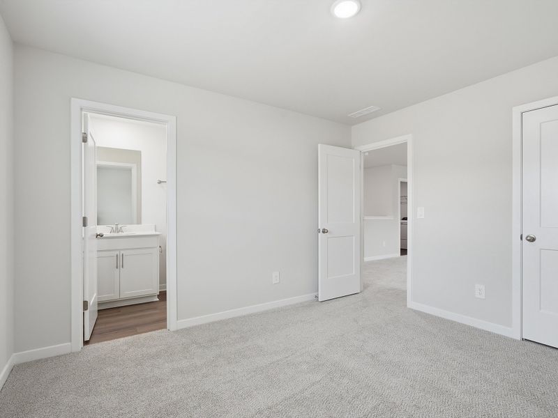 Spacious, unfurnished interior of a new home in Avalon Place - Signature Series, Durham (Image 23).