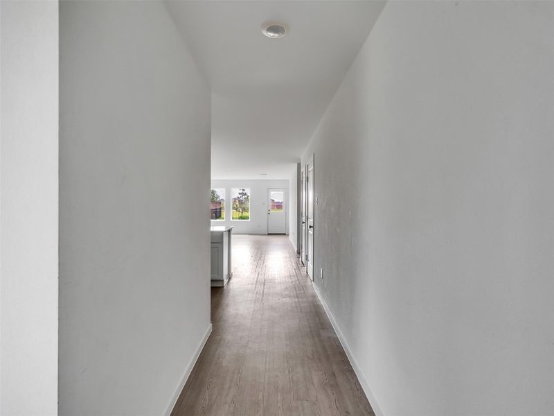 Spacious, unfurnished interior of a new home in , Katy (Image 38).