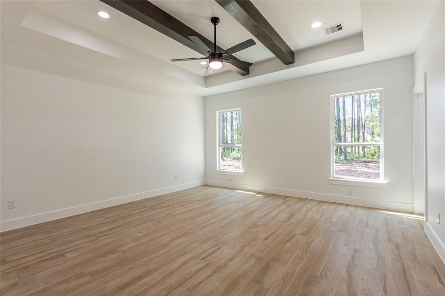 Spacious, unfurnished interior of a new home in , Dayton (Image 19).