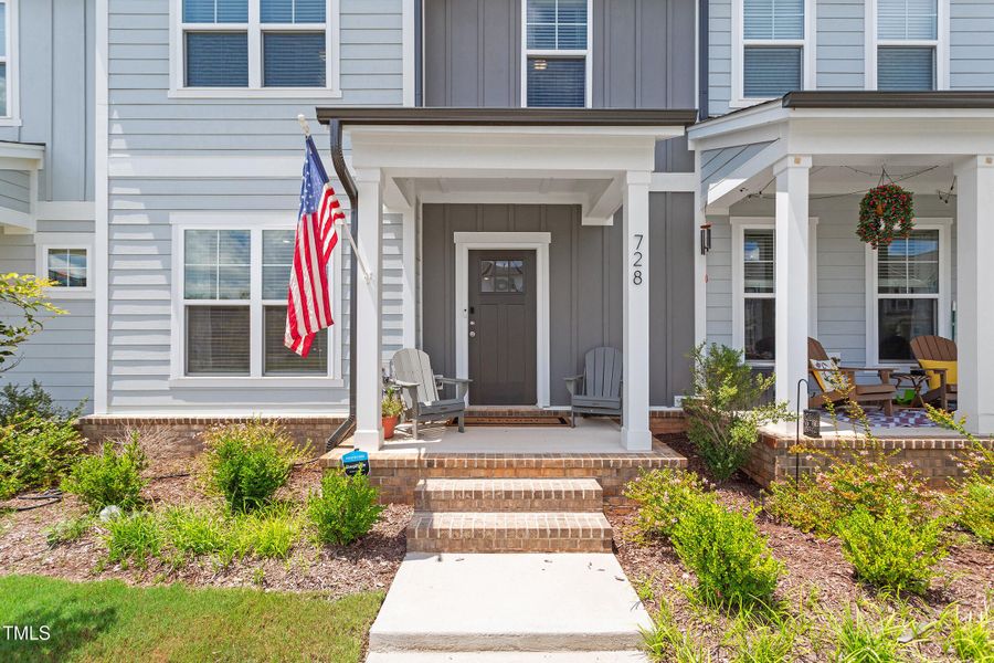 09-728 Silo Pk Dr [2369799]_09