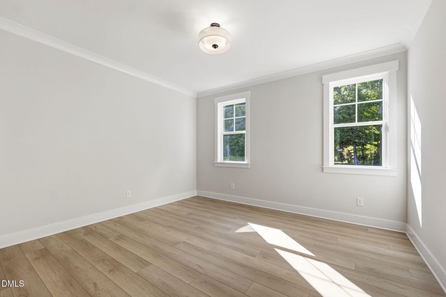 28-web-or-mls-_2109729