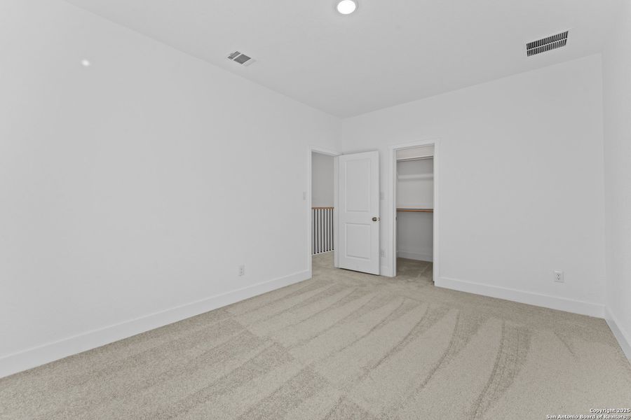Spacious, unfurnished interior of a new home in , New Braunfels (Image 20).