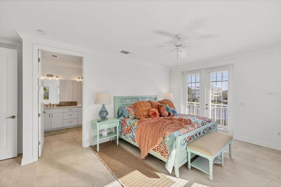 Furnished interior view inside a new home in , Bradenton (Image 19).