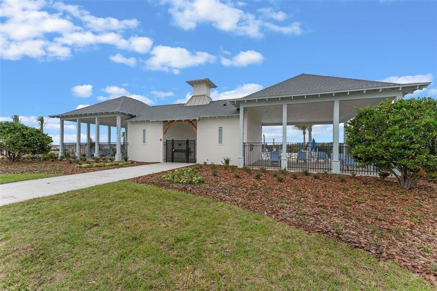 Community amenities in , Tavares (Image 35).