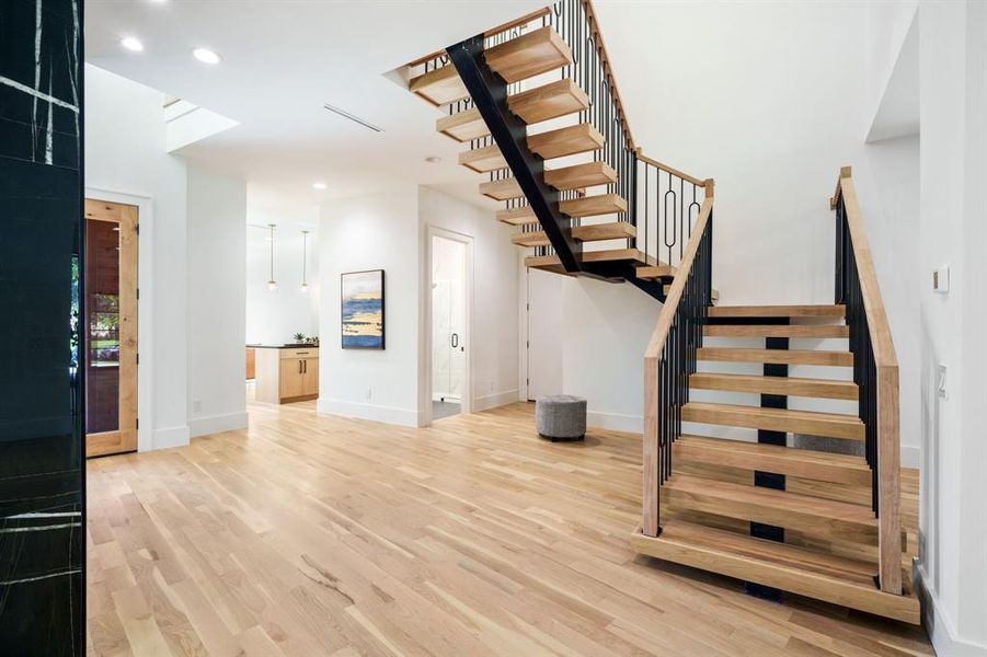 Furnished interior view inside a new home in , Dallas (Image 30). Furnished interior view inside a new home in , Dallas (Image 30).