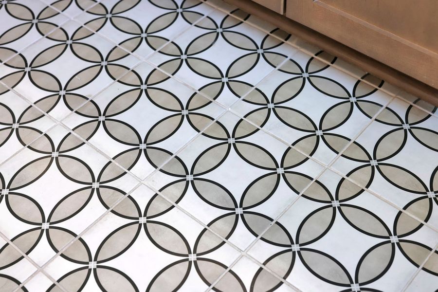 Representative interior finishes for a home built from the The Cypress by Providence Homes (Florida) in Reflections at Nocatee, Nocatee (Image 74).