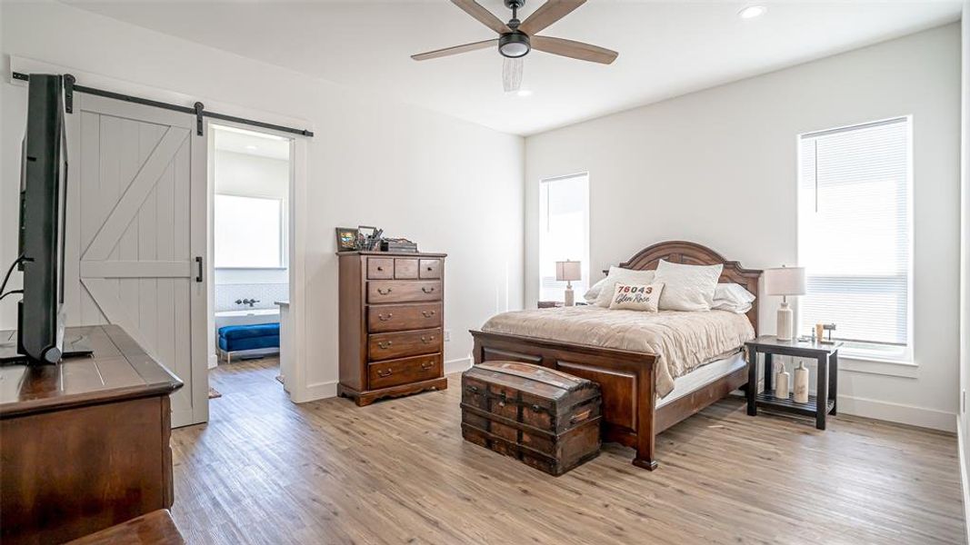 Furnished interior view inside a new home in , Glen Rose (Image 20). Furnished interior view inside a new home in , Glen Rose (Image 20).