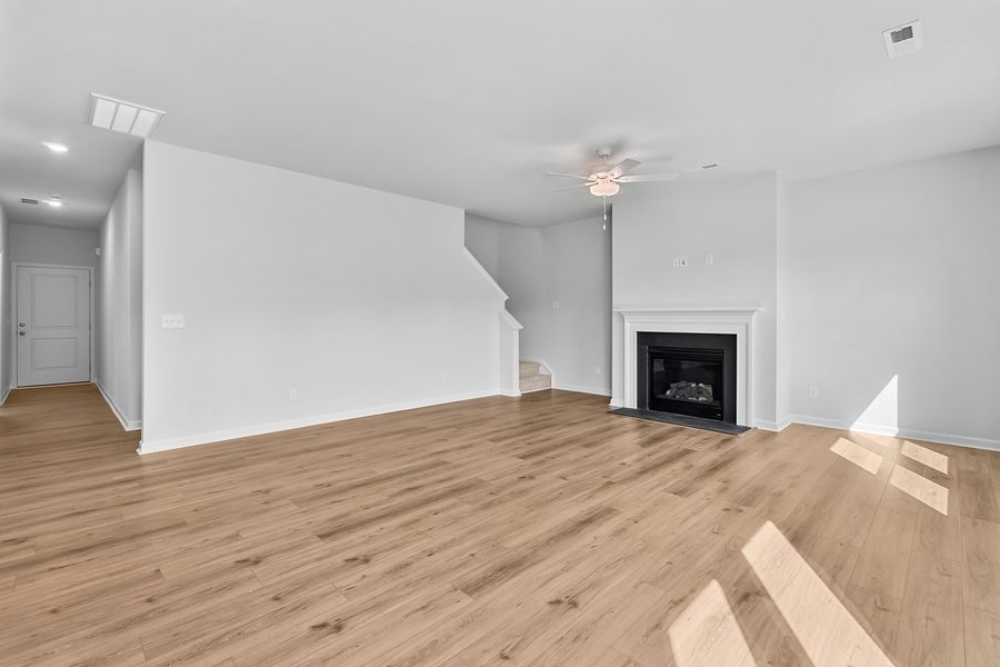 Spacious, unfurnished interior of a new home in Bell West, Kernersville (Image 23).