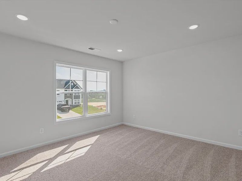 Spacious, unfurnished interior of a new home in Portrait Hills, Aiken (Image 17).