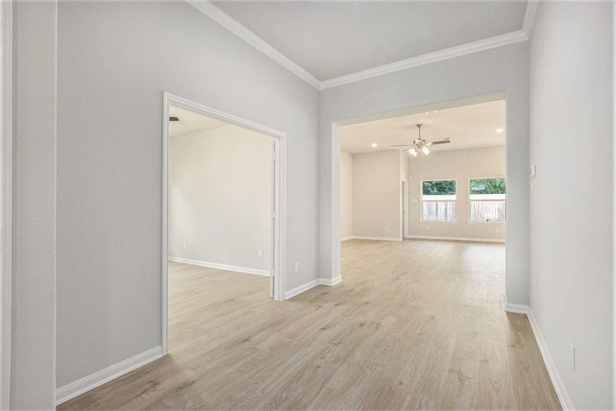 Spacious, unfurnished interior of a new home in , Bay City (Image 31).