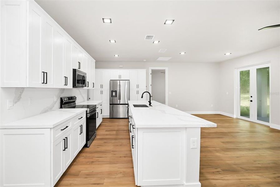 Furnished interior view inside a new home in , Dunnellon (Image 10).