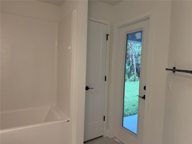 Image 11 of a home in North Port.