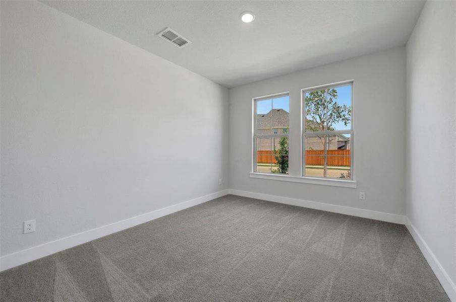 Spacious, unfurnished interior of a new home in Aster Park, McKinney (Image 38).