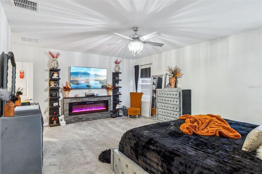 Furnished interior view inside a new home in , Lakeland (Image 30).