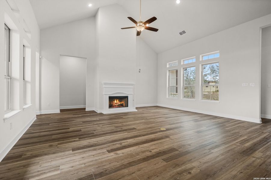 Spacious, unfurnished interior of a new home in Legend Park, Castroville (Image 11).