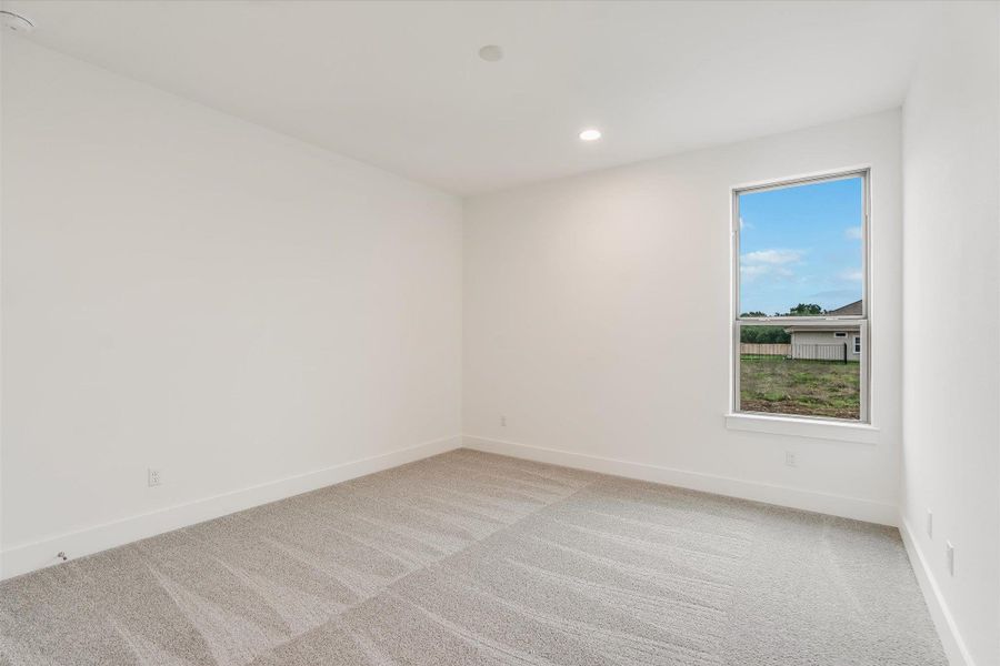 Spacious, unfurnished interior of a new home in Leander Estates, Leander (Image 9).