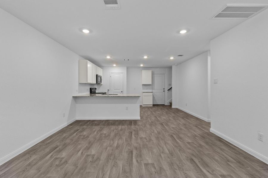 Spacious, unfurnished interior of a new home in William Trails, Willis (Image 16). Spacious, unfurnished interior of a new home in William Trails, Willis (Image 16).