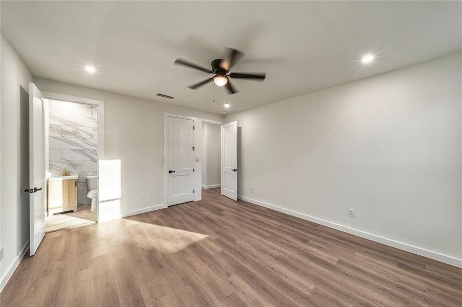 Spacious, unfurnished interior of a new home in , Dallas (Image 25).