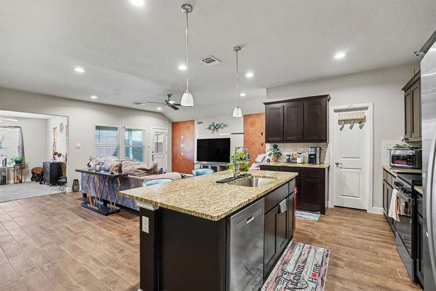 Furnished interior view inside a new home in , Cedar Hill (Image 20).