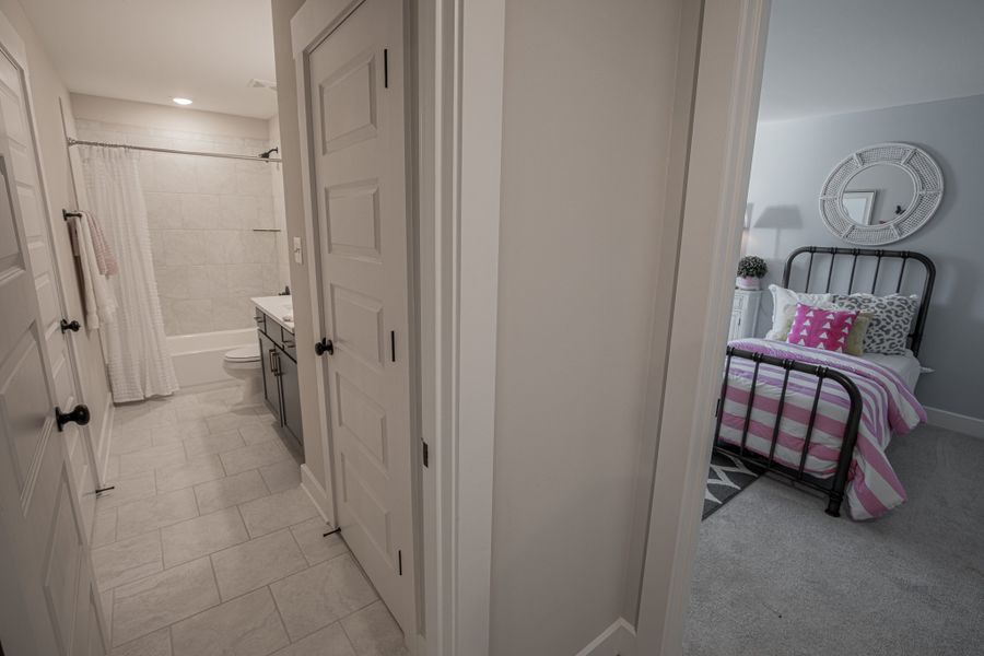 Image 61 representing the Huntington by Grant & Co in White Oak, Arlington, TN.