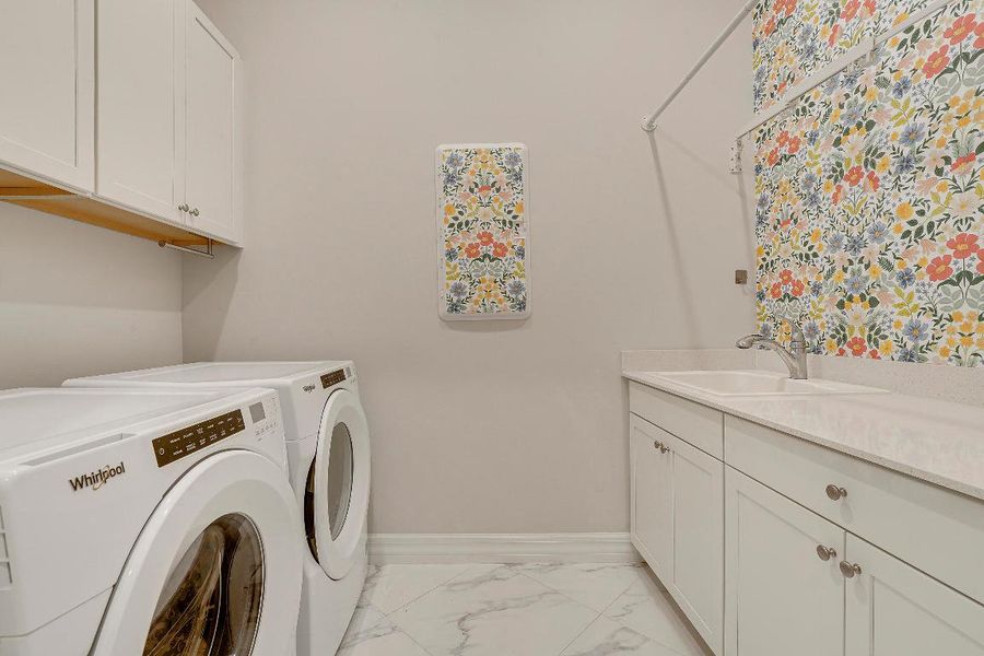 LAUNDRY ROOM W/SINK
