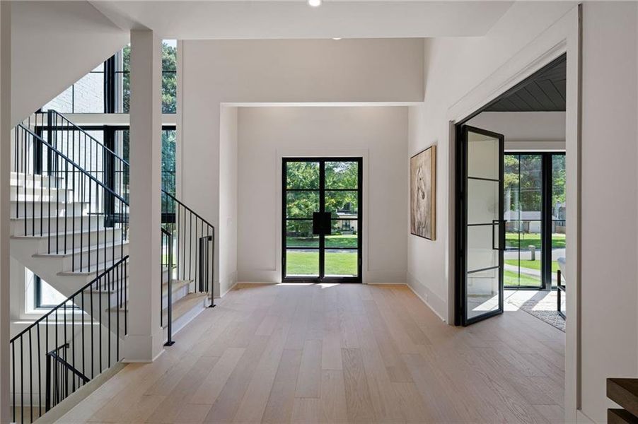 Spacious, unfurnished interior of a new home in , Atlanta (Image 22).