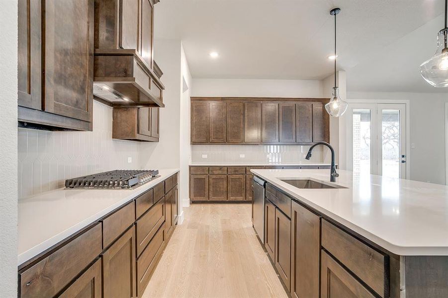 Furnished interior view inside a new home in Waterfall Ranch, Waxahachie (Image 6).