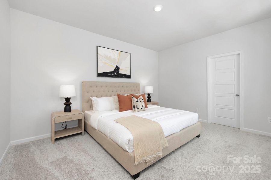 Furnished interior view inside a new home in Edgewood Preserve, Huntersville (Image 9). Furnished interior view inside a new home in Edgewood Preserve, Huntersville (Image 9).