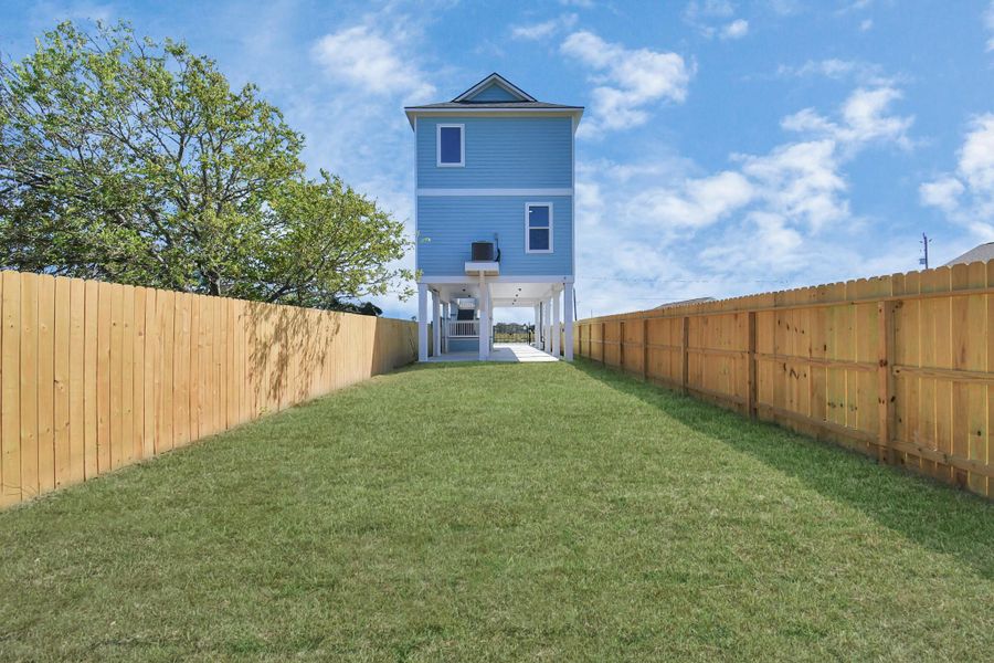 Exterior details and patio area of a home in , Dickinson (Image 3).