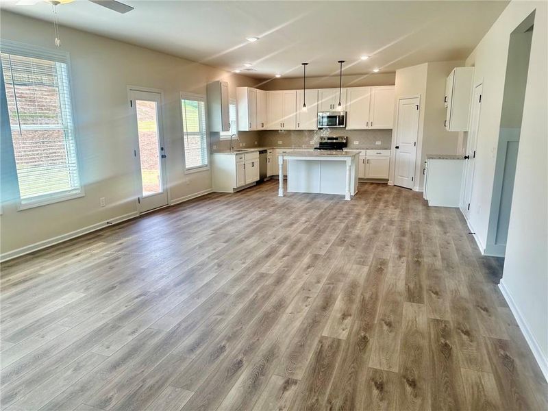 Spacious, unfurnished interior of a new home in , Auburn (Image 45).