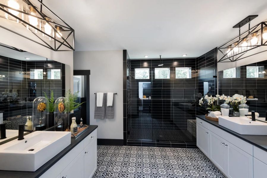 The Kaitlyn Primary Bath