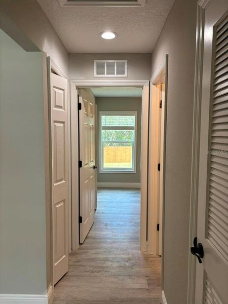 Spacious, unfurnished interior of a new home in , Dunnellon (Image 21).