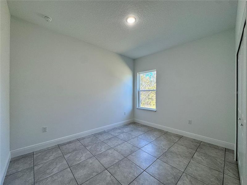 Spacious, unfurnished interior of a new home in , Citrus Springs (Image 15).