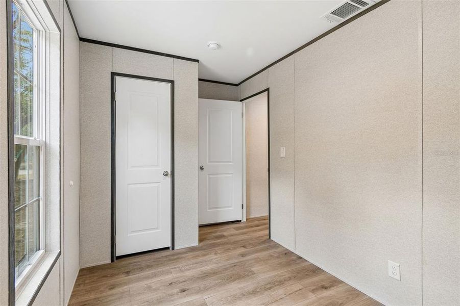 Spacious, unfurnished interior of a new home in , New Port Richey (Image 21).
