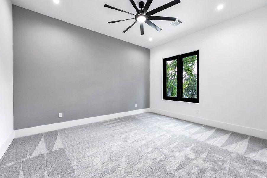 Spacious, unfurnished interior of a new home in , Houston (Image 27).