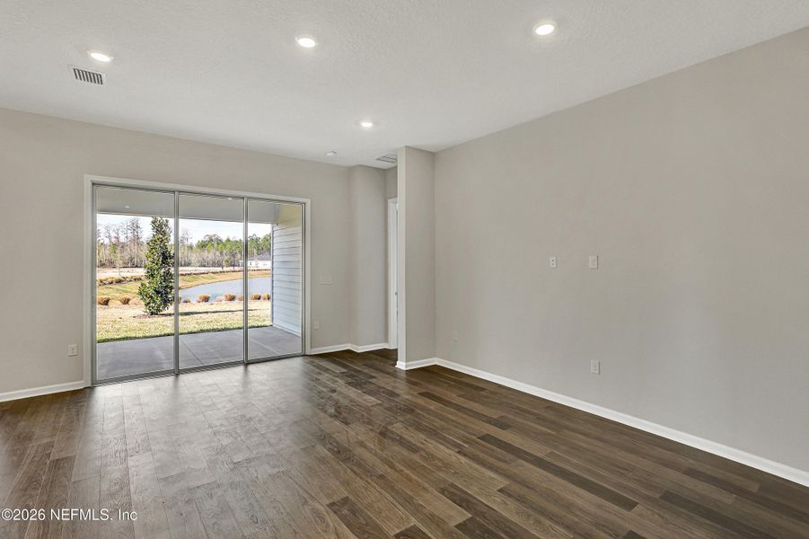 Spacious, unfurnished interior of a new home in , Palm Coast (Image 17).
