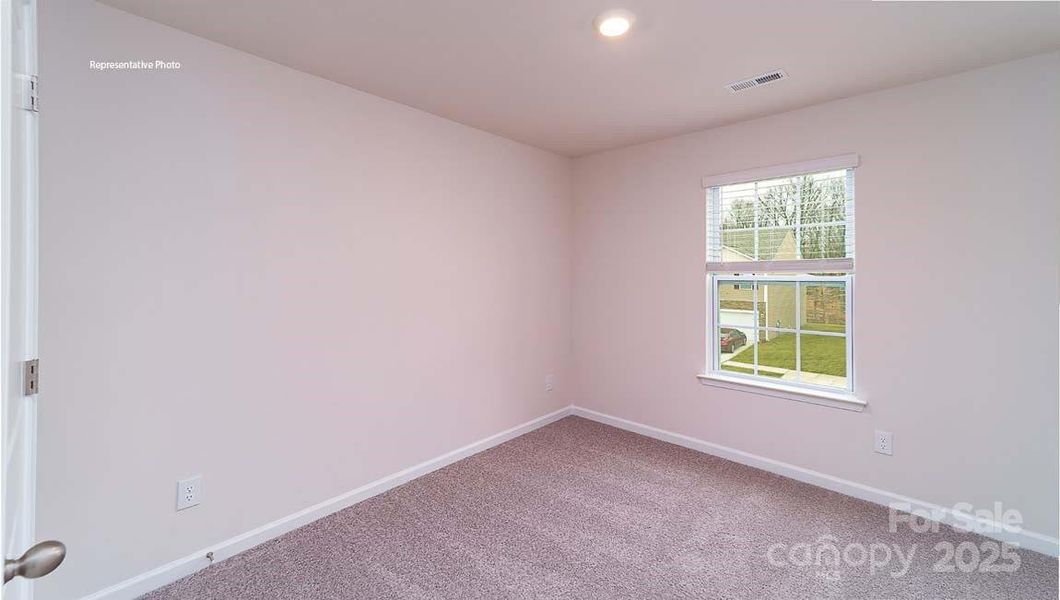 Spacious, unfurnished interior of a new home in Clark Creek Landing, Lincolnton (Image 9).