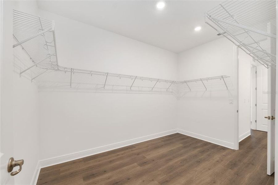 Spacious, unfurnished interior of a new home in , Ocala (Image 42).