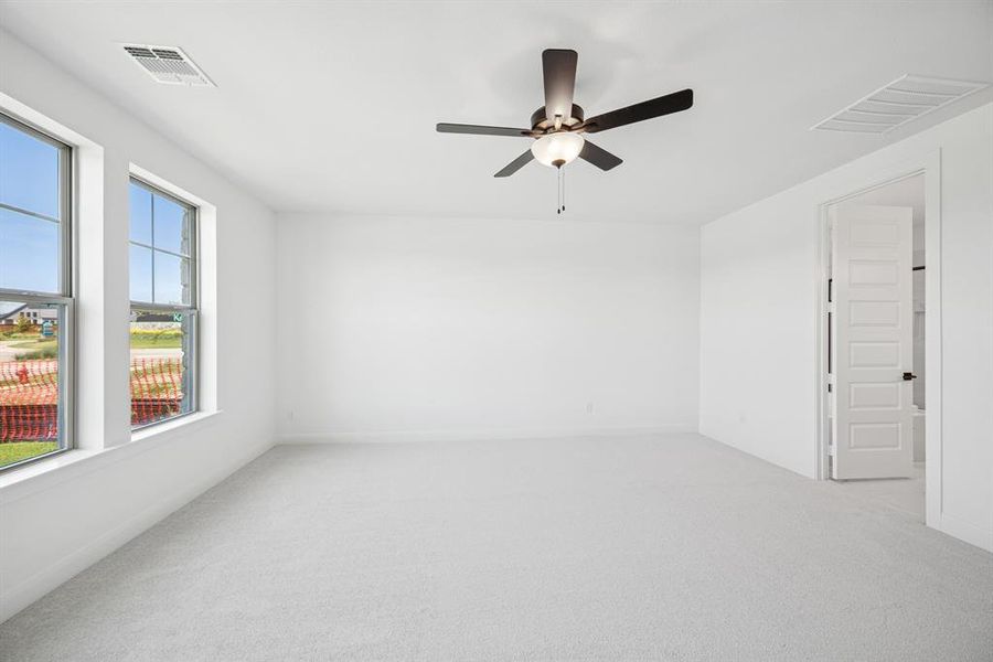 Spacious, unfurnished interior of a new home in Karis - Village Series, Crowley (Image 16). Spacious, unfurnished interior of a new home in Karis - Village Series, Crowley (Image 16).