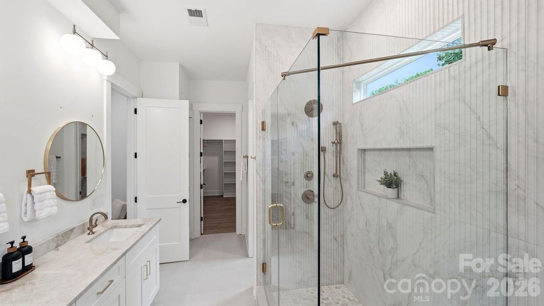 Primary bathromm Primary bathromm
