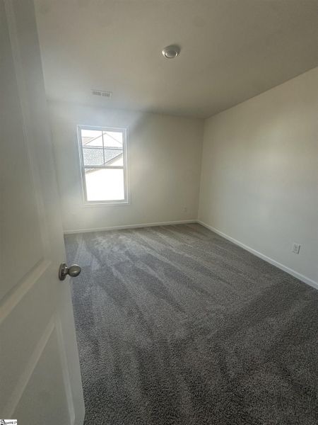 Spacious, unfurnished interior of a new home in Shiloh Trail, Wellford (Image 29).
