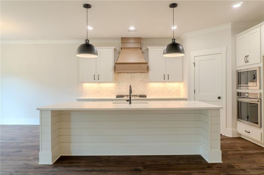 Furnished interior view inside a new home in Weslyn Park, Social Circle (Image 6).