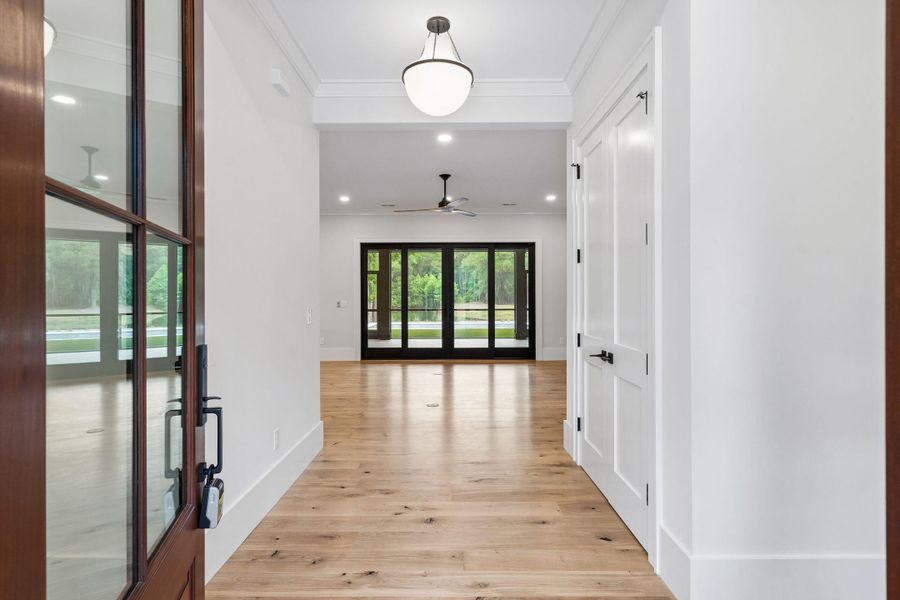 Spacious, unfurnished interior of a new home in , Johns Island (Image 25).