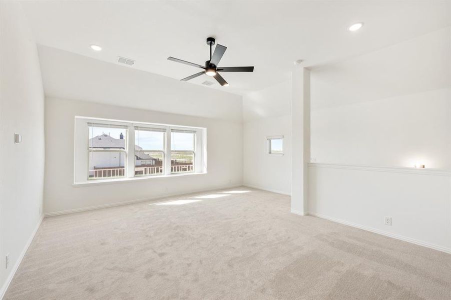 Spacious, unfurnished interior of a new home in Timberbrook, Justin (Image 29).