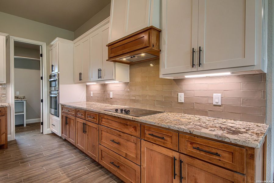Furnished interior view inside a new home in , La Vernia (Image 7).